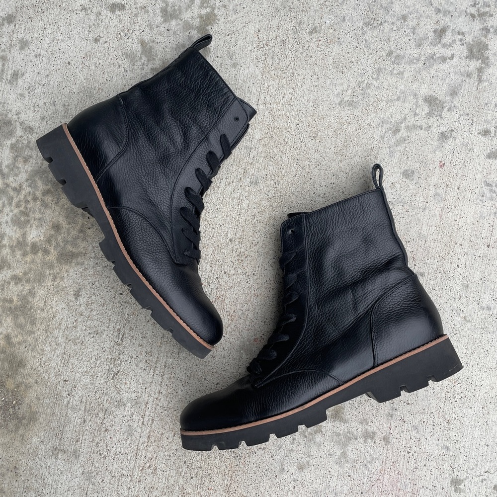 Vionic Lani Combat Boot Black Lace-Up Ankle Tumbled Leather Women’s Size 9